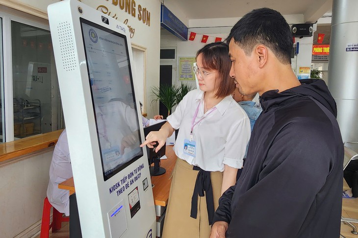 Y tế Thanh Hóa phát triển kỹ thuật chuyên sâu, nghiên cứu khoa học, chuyển đổi số - Ảnh 5.
