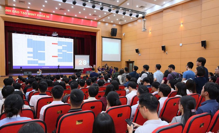  Giữ hay bỏ 'Match Day' Bác sĩ nội trú: Nhìn từ cảm xúc đến thực tiễn - Ảnh 1.