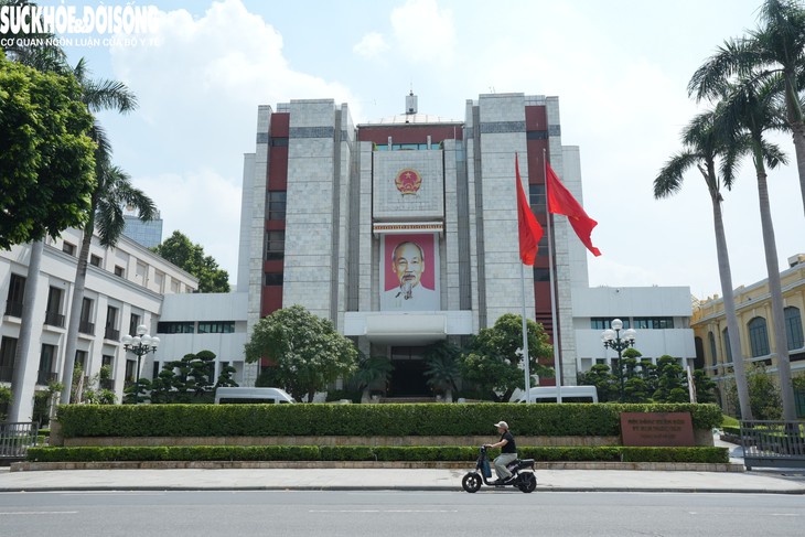 Hiện trạng khu vực hồ Hoàn Kiếm đang dự kiến được chỉnh trang- Ảnh 6.