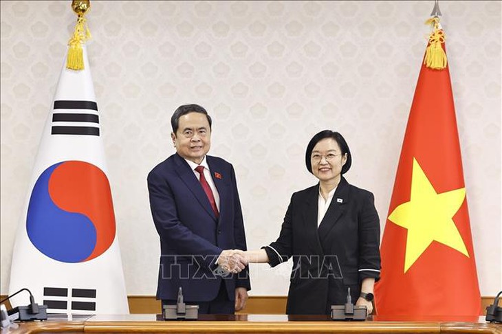 Chủ tịch Quốc hội Trần Thanh Mẫn hội kiến Thủ tướng Hàn Quốc Han Seong-sook- Ảnh 1.