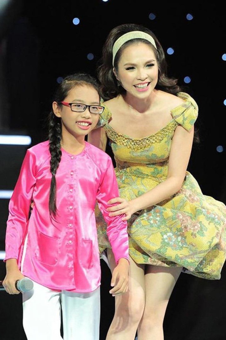 Ca sĩ Phương Mỹ Chi từ cô bé hát chè thành ngôi sao sáng trong showbiz Việt 2026 - Ảnh 1.