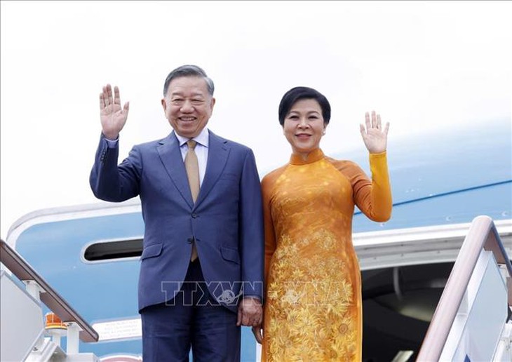 Tổng Bí thư, Chủ tịch nước Tô Lâm cùng Phu nhân bắt đầu thăm cấp Nhà nước Liên bang Nga- Ảnh 1.