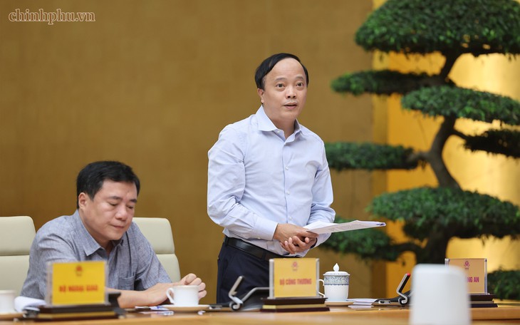 Phó Thủ tướng Thường trực yêu ngành điện tử giảm phụ thuộc nguồn cung nước ngoài- Ảnh 5.