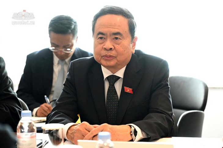 Chủ tịch Quốc hội tiếp Chủ tịch nhóm Hữu nghị Hàn Quốc - Việt Nam Moon Jin-seok- Ảnh 3.