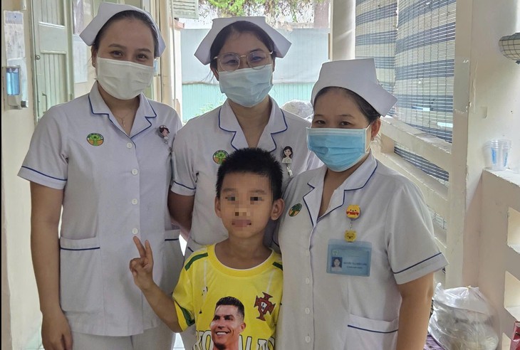 Co giật, sốt kéo dài, bé trai 7 tuổi bất ngờ phát hiện bị viêm não- Ảnh 1.