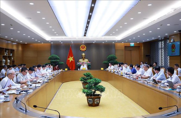 Thủ tướng Lê Minh Hưng làm việc với lãnh đạo Bộ Y tế về một số điều liên quan đến luật trong lĩnh vực y tế- Ảnh 3.