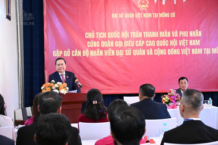Chủ tịch Quốc hội Trần Thanh Mẫn gặp gỡ cộng đồng người Việt tại Mông Cổ- Ảnh 1.