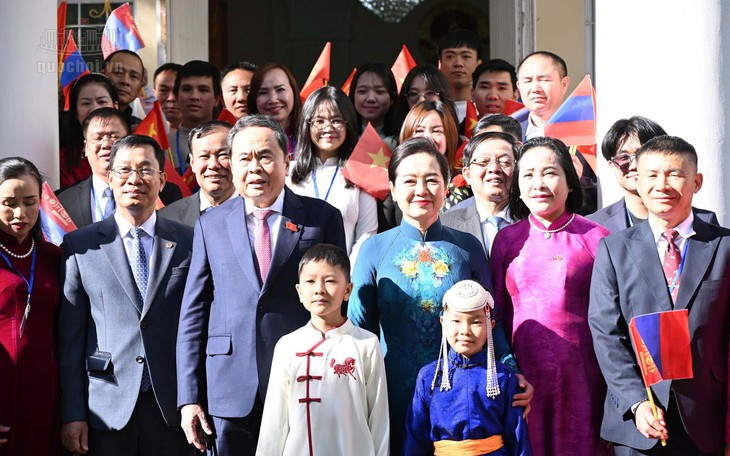 Lễ đón trọng thể Chủ tịch Quốc hội Trần Thanh Mẫn tại Mông Cổ- Ảnh 6.
