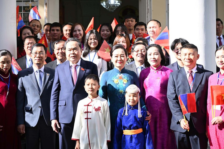 Chủ tịch Quốc hội Trần Thanh Mẫn gặp gỡ cộng đồng người Việt tại Mông Cổ- Ảnh 8.