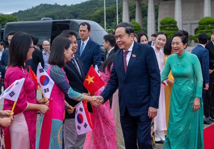 Chủ tịch Quốc hội Trần Thanh Mẫn kết thúc tốt đẹp chuyến thăm chính thức Hàn Quốc- Ảnh 1.