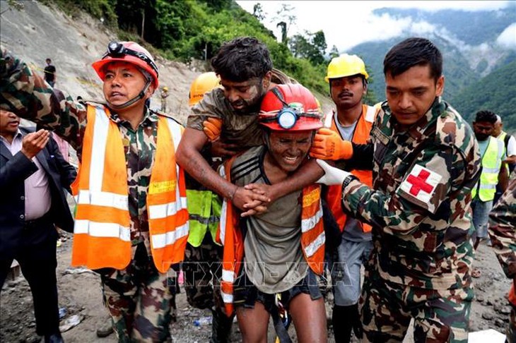 Nhìn lại hành trình sống sót kỳ diệu của hai công nhân thủy điện Nepal- Ảnh 3.