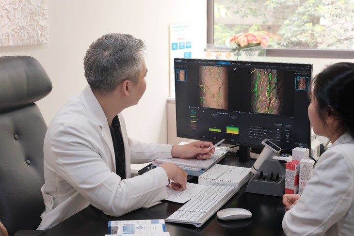 AMASS: Tiên phong đưa mô hình điều trị rụng tóc chuẩn quốc tế đến Việt Nam- Ảnh 1.