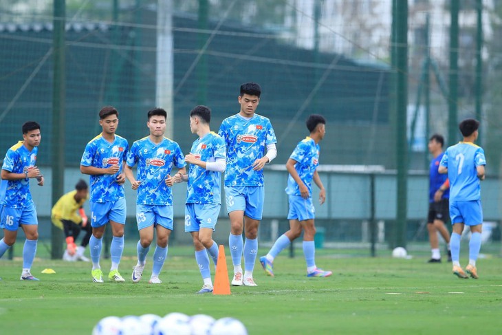 Chốt danh sách 23 cầu thủ U23 Việt Nam tham dự ASIAD 2026 - Ảnh 1.