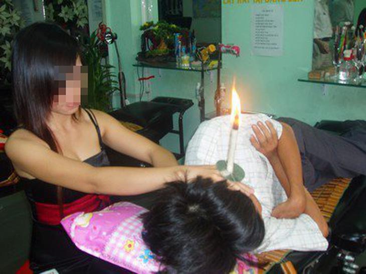 Dính bệnh vì 'thú vui' từ tiệm hớt tóc 1
