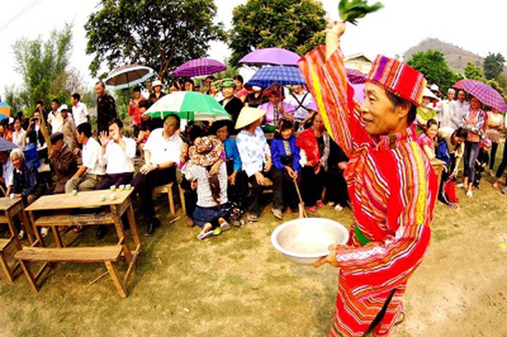 Cầu mưa ngày nắng hạn 1