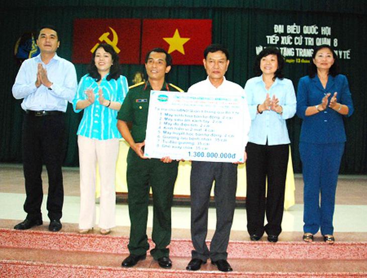 Bộ trưởng Bộ Y tế Nguyễn Thị Kim Tiến tiếp xúc xử tri tại TP.HCM 1