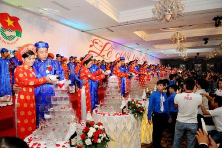 Tổ chức lễ cưới tập thể cho 100 đôi uyên ương 1