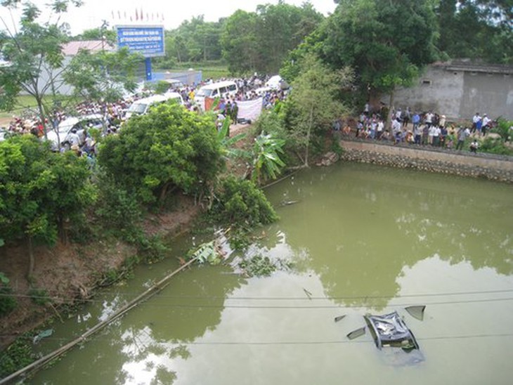 'Cả 4 người đều tắt thở trước khi được đưa lên bờ' 1