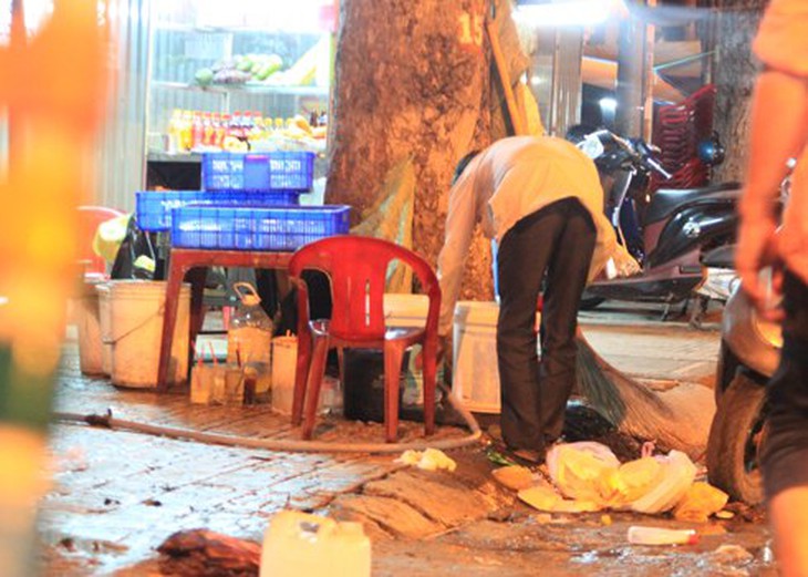 Hãi hùng 'công nghệ' chế biến trà đá trà chanh vỉa hè 1
