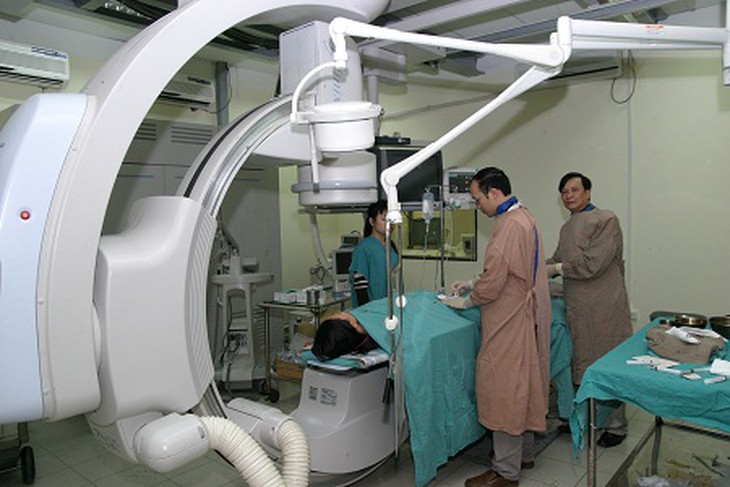 Ðiều chỉnh viện phí đi đôi với nâng cao chất lượng KCB 1