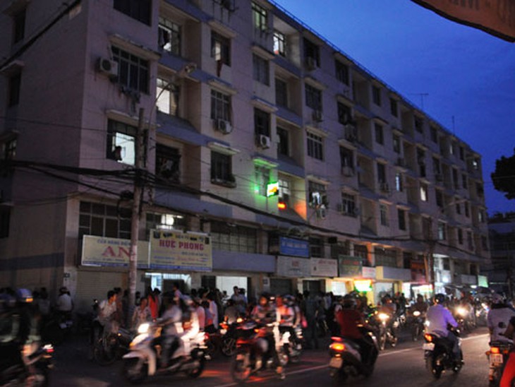 Con nghiện “xin đểu” đâm chết thiếu nữ ở chung cư  1