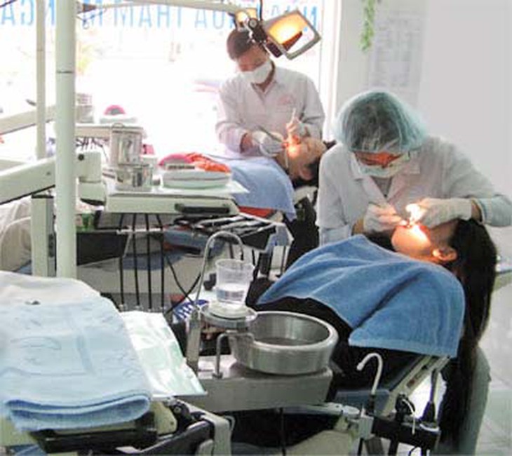 Dùng thuốc trị loãng xương phải theo dõi răng miệng, tại sao? 1