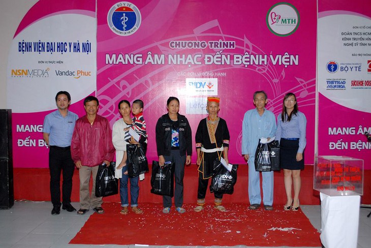 Một ngày nhà giáo Việt Nam đáng nhớ tại BV Đại học Y Hà Nội 11