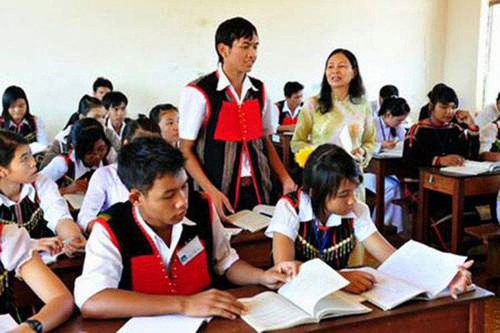 Tổ chức Lễ tuyên dương học sinh dân tộc thiểu số tiêu biểu 1