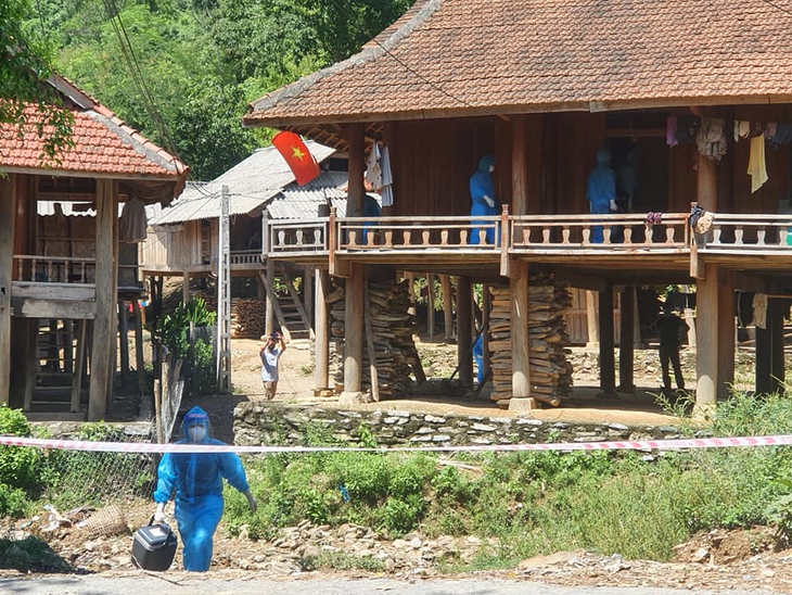 COVID-19 'lan' đến huyện miền núi, Nghệ An khẩn trương chống dịch