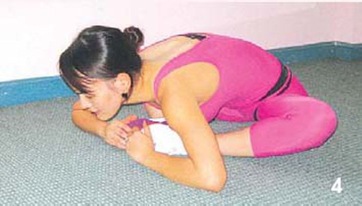 Yoga - Giãn hông và đùi 