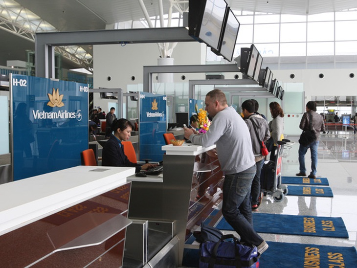 Nhà ga T2 Nội Bài đón chuyến bay đầu tiên