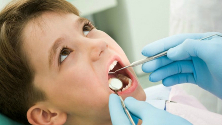 7 sai lầm phổ biến của cha mẹ khi chăm sóc răng cho trẻ
