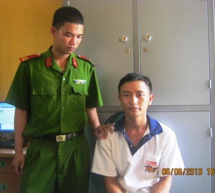9X đồi bại hiếp dâm hàng xóm U50