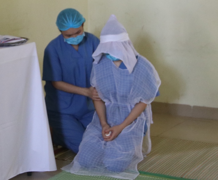 Nữ điều dưỡng không thể về chịu tang mẹ do tham gia chống dịch COVID-19
