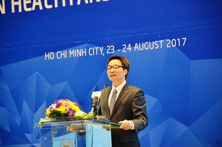Phó Thủ tướng Vũ Đức Đam tại Cuộc họp APEC cao cấp về Y tế và Kinh tế lần thứ 7