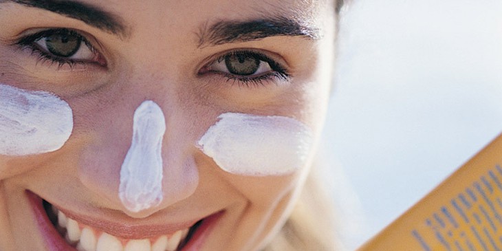 Sự khác biệt giữa 2 loại kem chống nắng sunscreen và sunblock