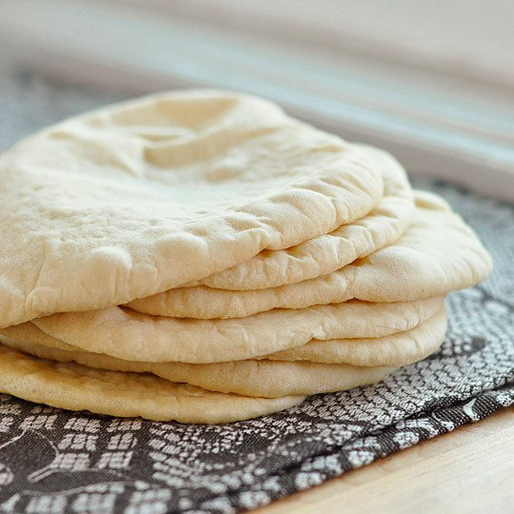 Bánh mì ổ dẹt kiểu Hy Lạp