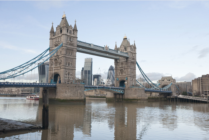 cay-cau-London-Tower-Bridge