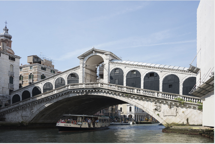 cay-cau-Rialto-Italy