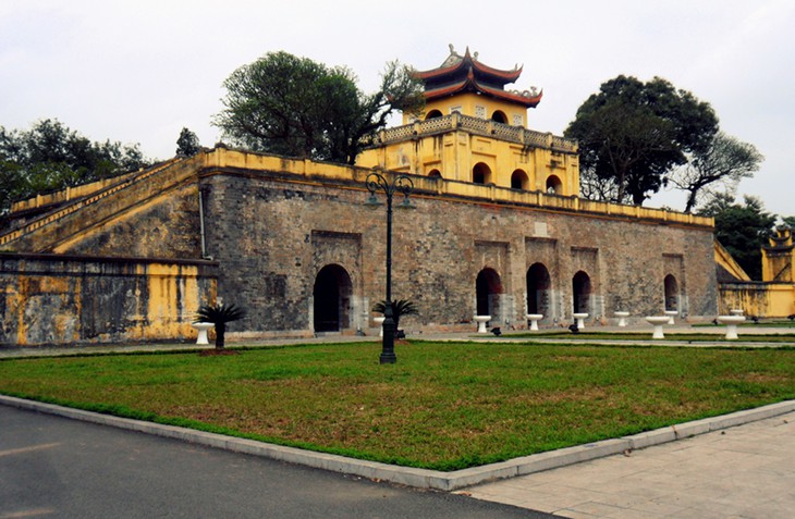 Hoang Thanh Thang Long