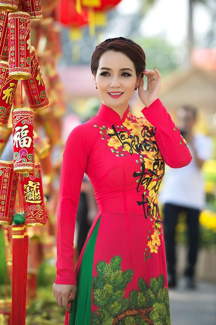 Diễn viên Mai Thu Huyền 3
