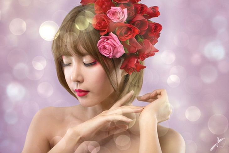gợi cảm với hoa hồng