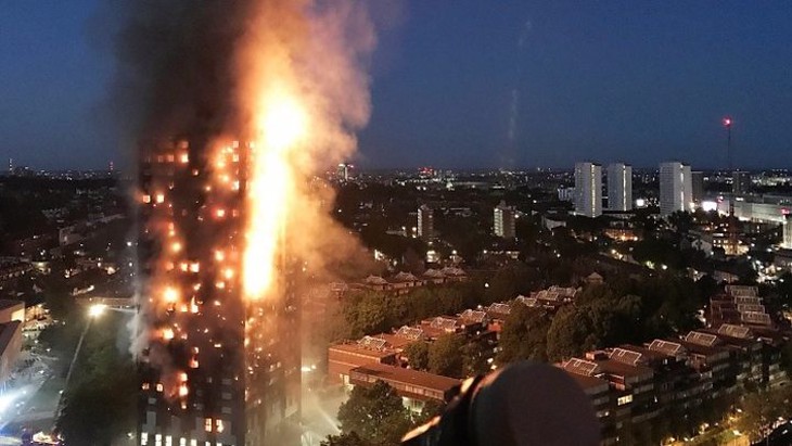 Cháy tòa tháp Grenfell ở London 2