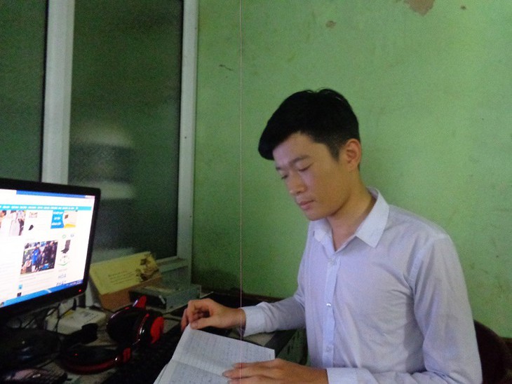 Trần Công Huân chăm chỉ học tập