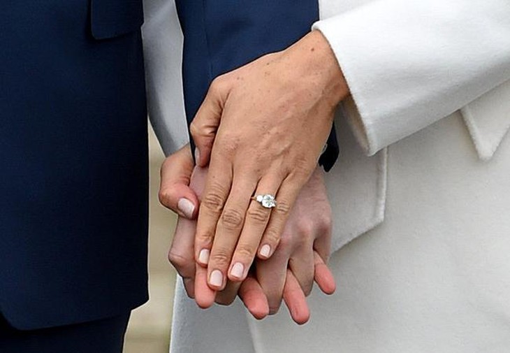Nhẫn đính hôn của Meghan, vợ sắp cưới của Hoàng tử Harry