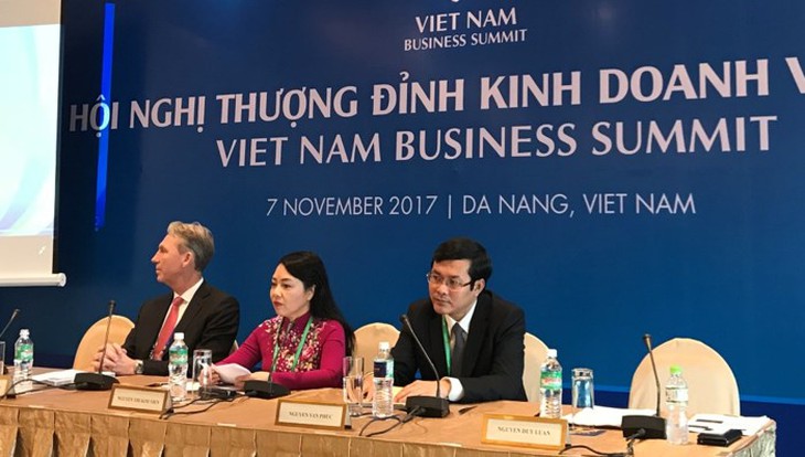 Bộ trưởng Y tế Nguyễn Thị Kim Tiến phát biểu tại Hội nghị Thượng đỉnh Kinh doanh Việt Nam, APEC 2017