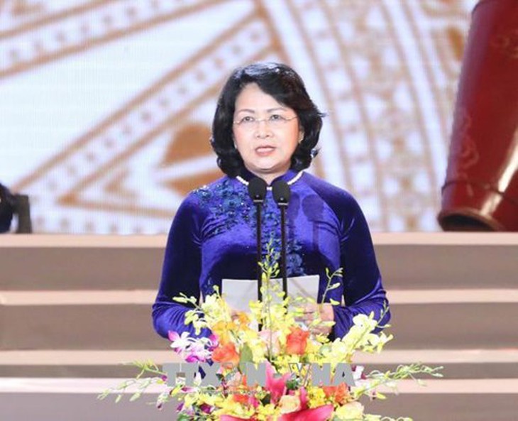 Phó Chủ tịch nước Đặng Thị Ngọc Thịnh