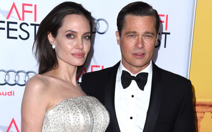 Angelina Jolie và Brad Pitt khi còn mặn nồng bên nhau