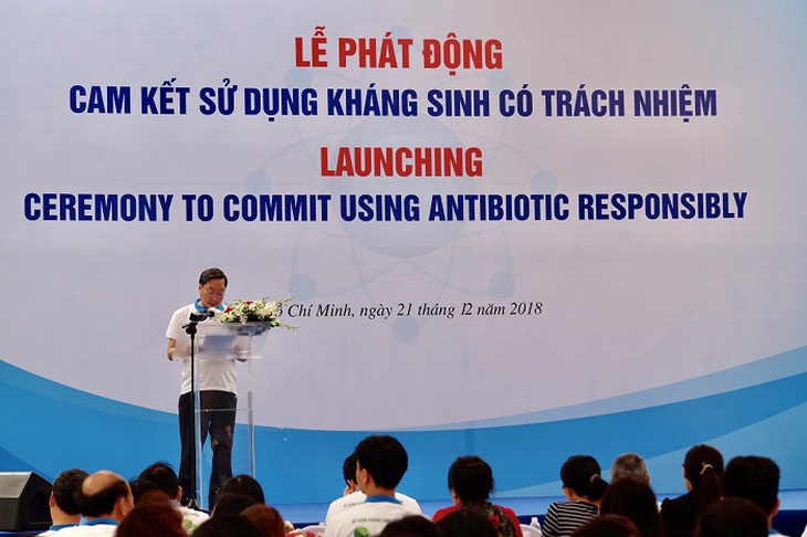 PGS.TS. Nguyễn Tấn Bỉnh, Giám đốc Sở Y tế TP.HCM phát biểu tại mít tinh