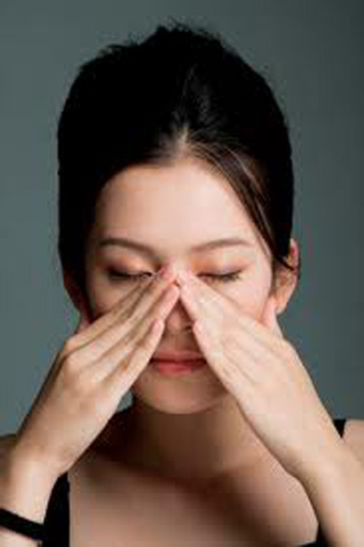 Vuốt mũi